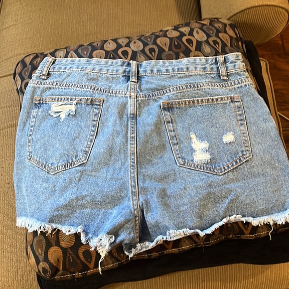 Shein Jean den Shirts size Large - Picture 2 of 3